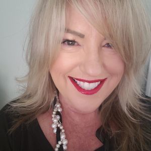 Meet your Posher, Debra